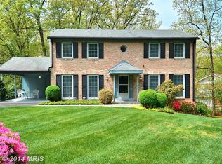 17820 Caddy Dr, Rockville, MD 20855