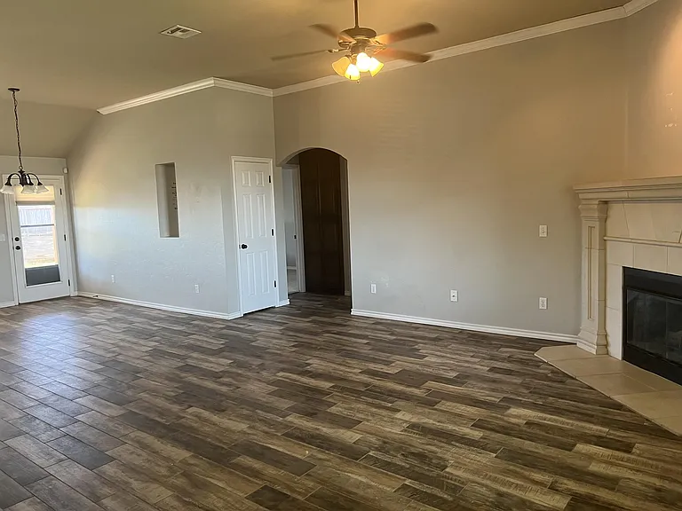901 Greenfield Ave — Photo 19