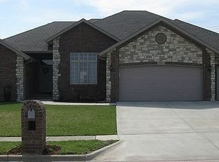 3860 W Cardinal St, Springfield, MO 65810