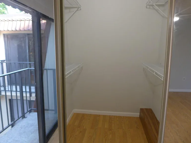 2708 12th Ct — Photo 24