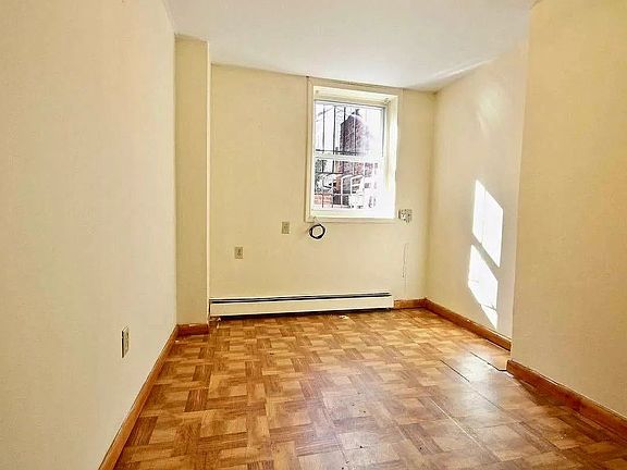 2nd image of 550 Saint Marks Ave #Gl