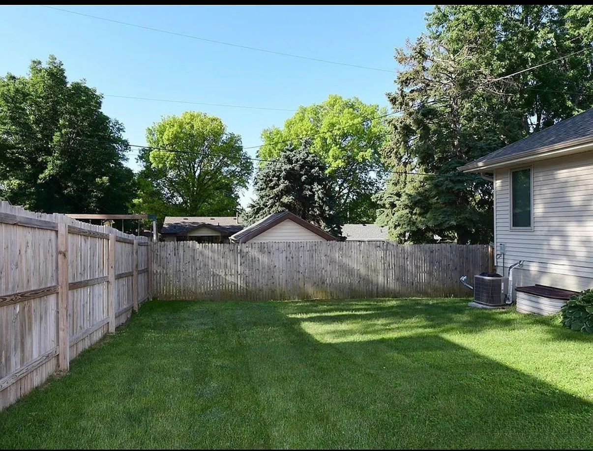 2 bed, 1445 sqft, $2,950 — Photo 4