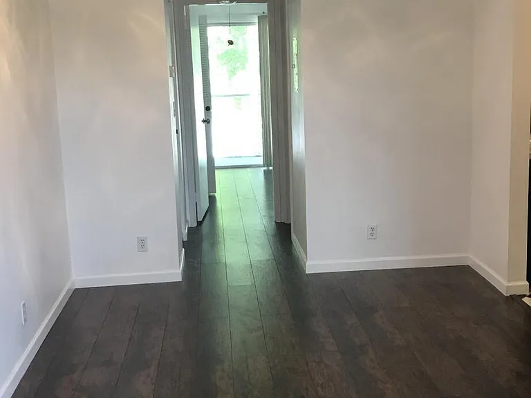 700 Village Green Ct #302 — Photo 26