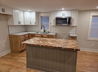 692 Potters Rd #2, Buffalo, NY 14224