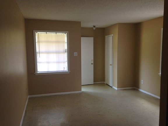 5th image of 1783 Tampa Cv
