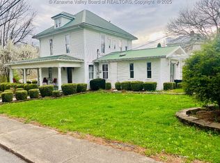 224 Chapman Ave, Spencer, WV 25276