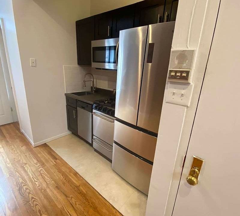 1st image of 442 W 45th St #5EE
