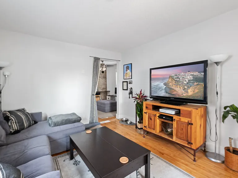 618 Van Buren St NE #1 — Photo 2
