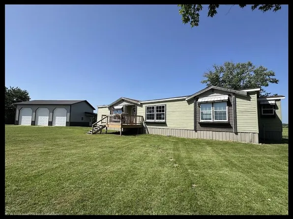 33815 Mahogany St, Macon, MO 63552