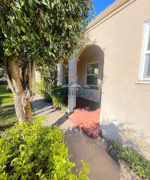 1st image of 1016 N Serrano Ave
