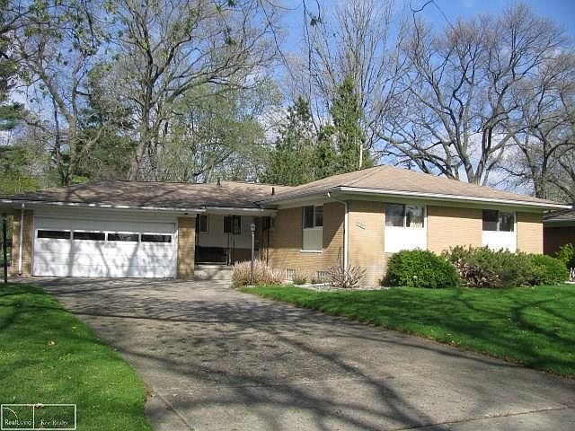 1st image of 53097 Aulgur Dr