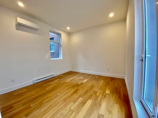 Rented by Abode Residential LLC | media 21