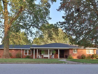 1964 S Luster Avenue, Springfield, MO, 65804
