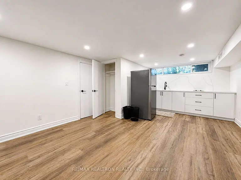 224 Anzac Rd #BASEMENT — Photo 4