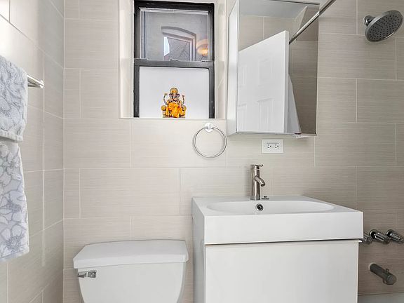 4th image of 4 W 105th St #1F