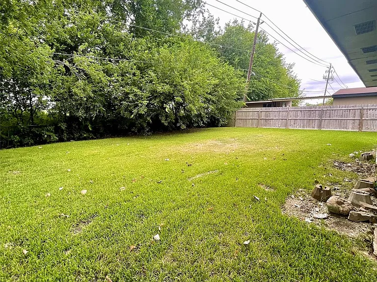 11906 Binghampton Dr — Photo 17