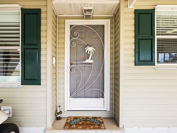 3rd image of 2800 Three Wood Drive