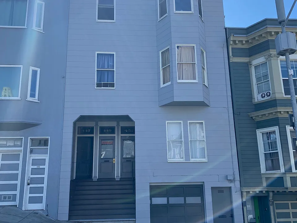 447 Green St
