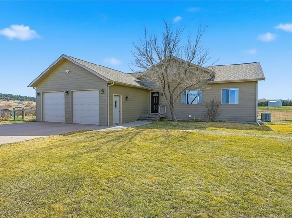 19111 Remuda Dr, Belle Fourche, SD 57717
