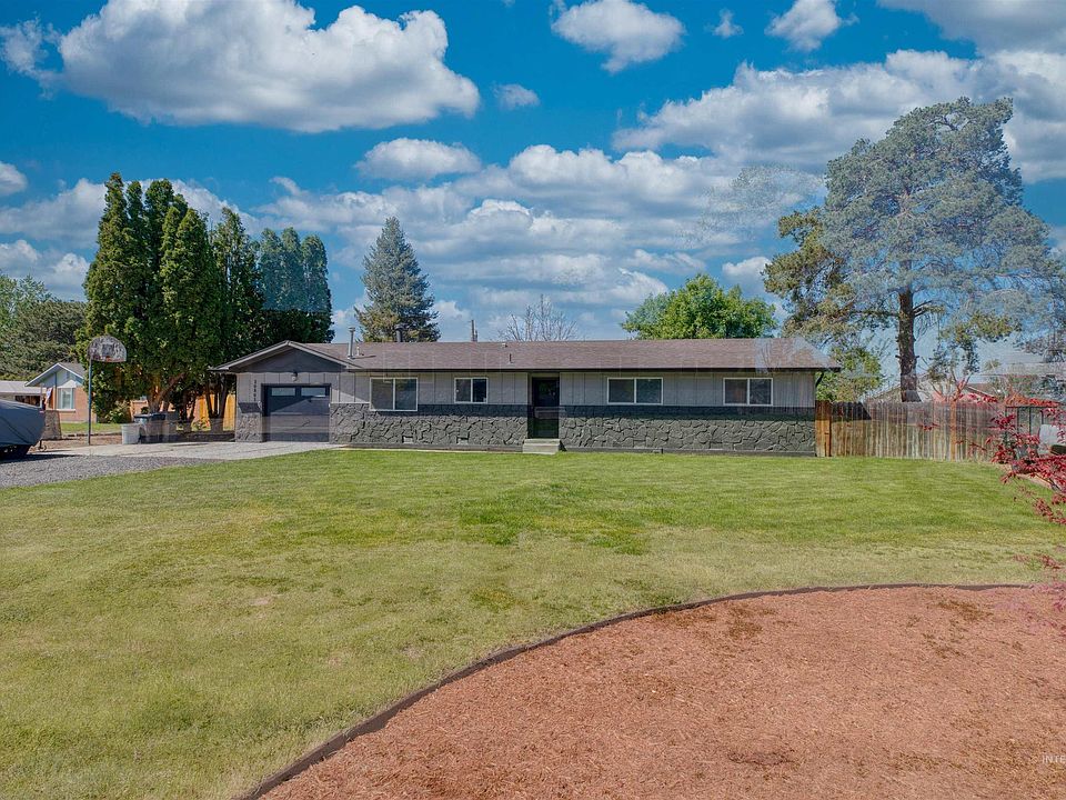 1st image of 20803 N Friends Rd
