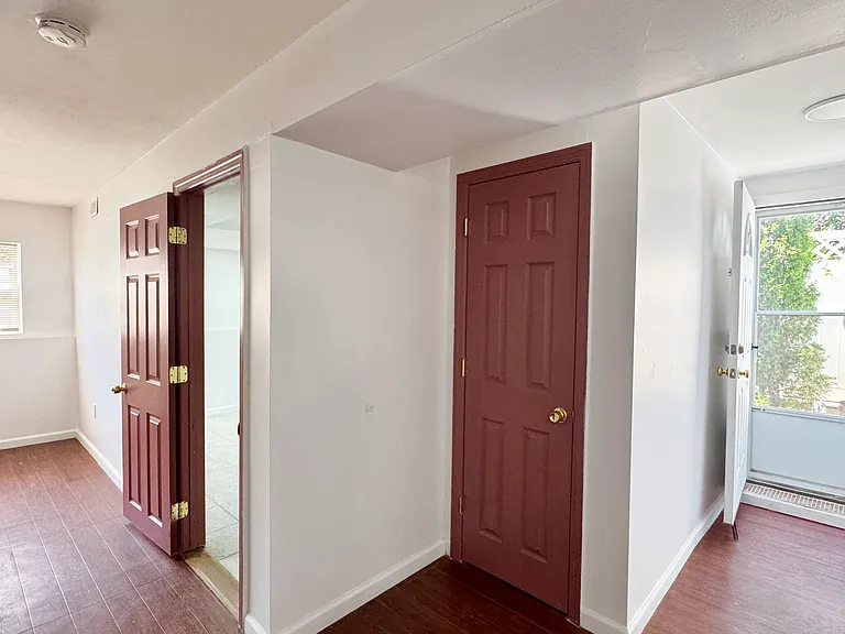 115 Haven Ave #1 — Photo 9