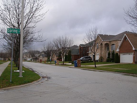 2nd image of 4918 Bay View Dr