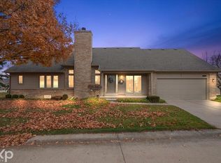 16655 Pearlcreek Ct, Macomb, MI 48042