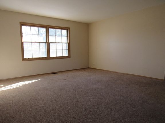 2nd image of 1184 Parkview Dr