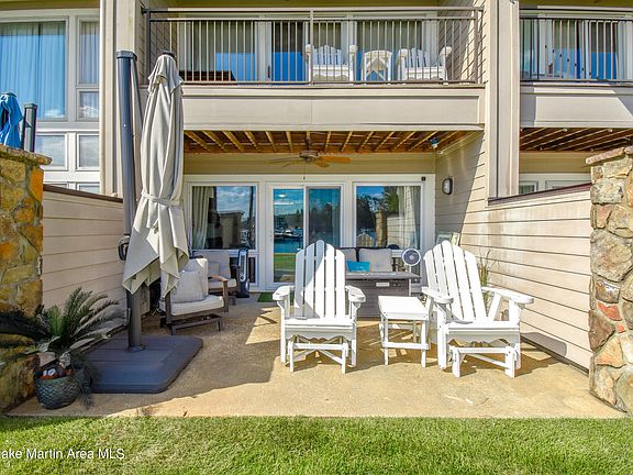 5th image of 100 Harbor Pl Unit 202