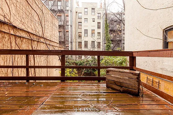 Rented by Town Residential | media 15