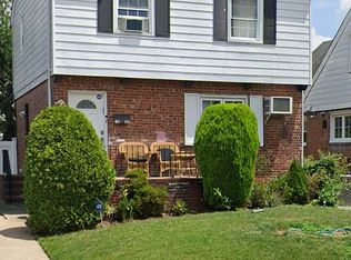 75-35 183rd St, Flushing, NY 11366