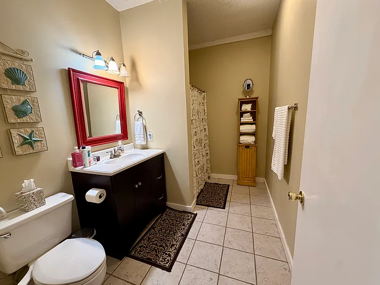 95 Factory Creek Ct #B — Photo 4
