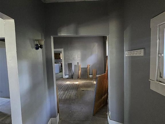 3rd image of 1336 Liberty Ave