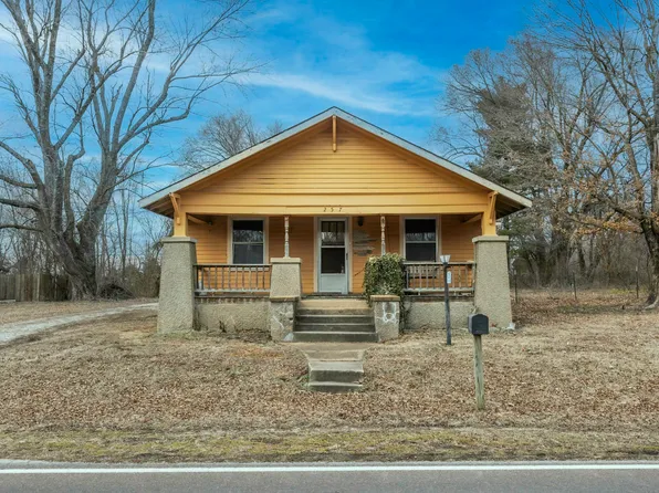 257 Highway 64, Louisburg, MO 65685