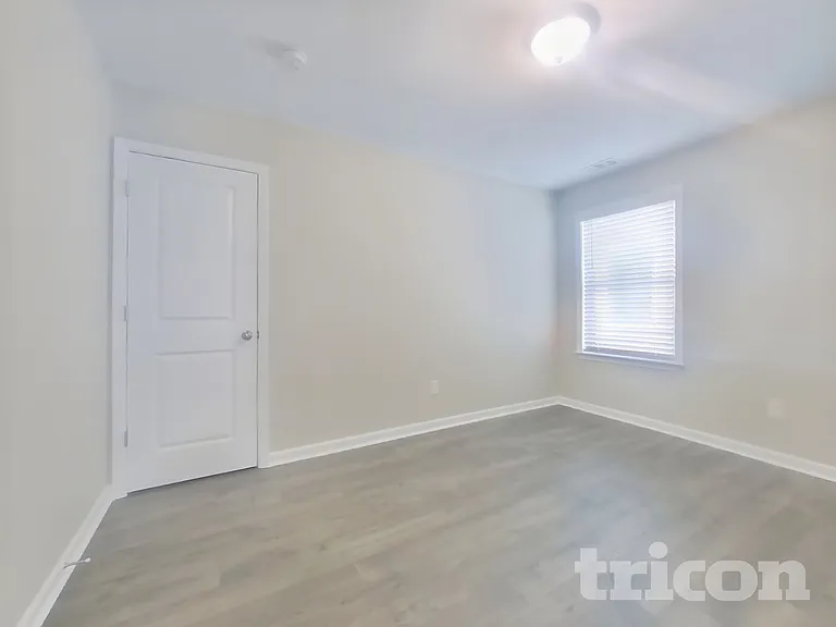 196 Chapelcrest Ln — Photo 12