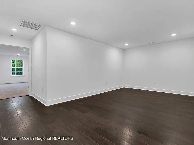 110 Woolley Ct — Photo 20