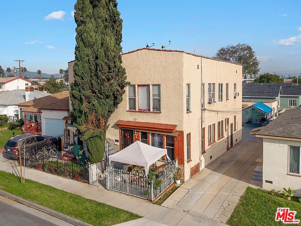 1st image of 960 Simmons Ave