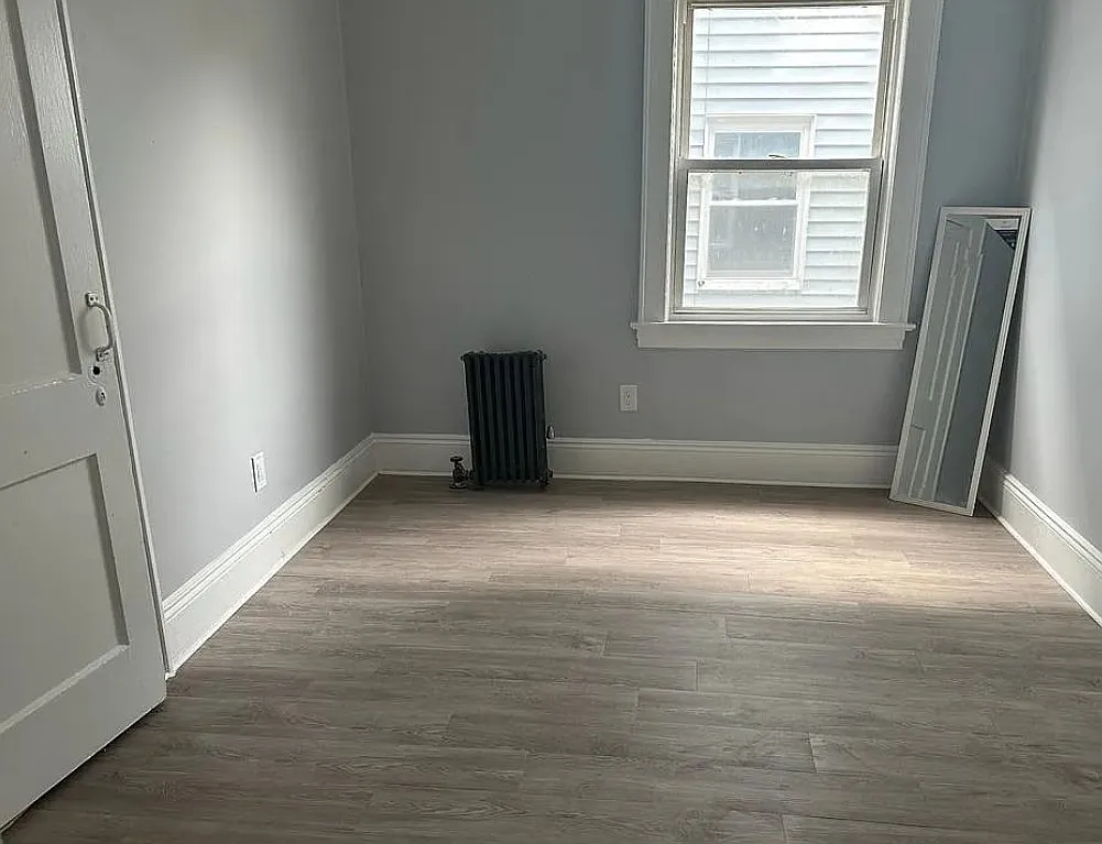 2 bed, 1050 sqft, $2,200 — Photo 1