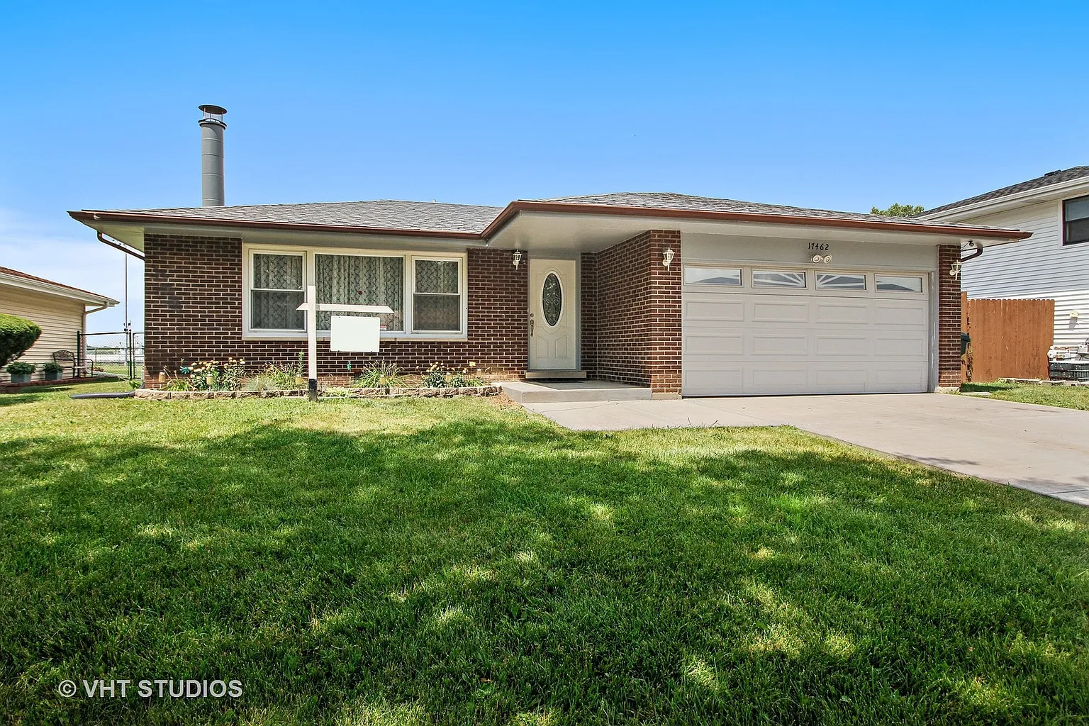 17462 Park Ln photo 1