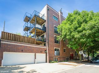 2042 N Point St #2, Chicago, IL 60647