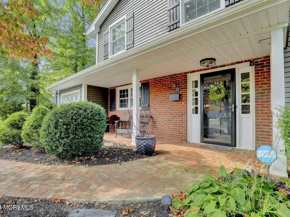 9 Fawn Drive, Matawan, NJ 07747