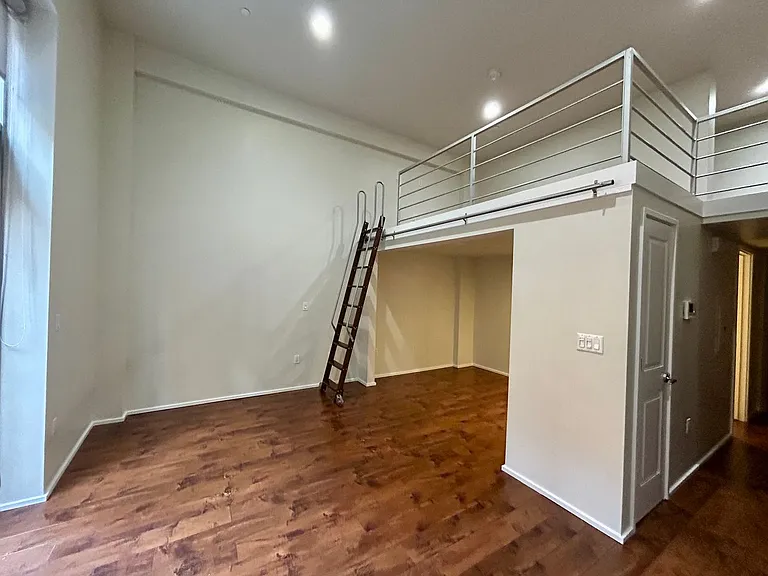 529 Stevenson Street / 550 Jessie Street — Photo 5
