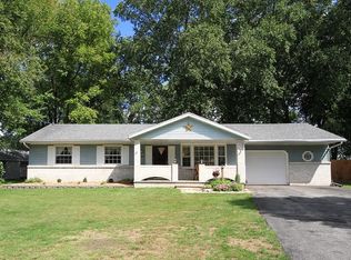 225 S Countryside Ct, Braidwood, IL 60408