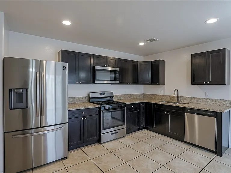 3850 N Teri Ct — Photo 9