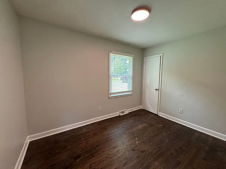 127 Lawrence St — Photo 19