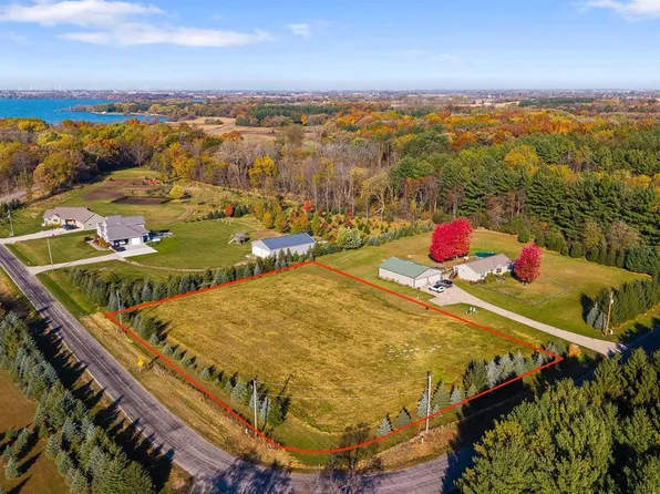 1.506 Acres, Breezy Point Road, Fox Lake, WI 53933