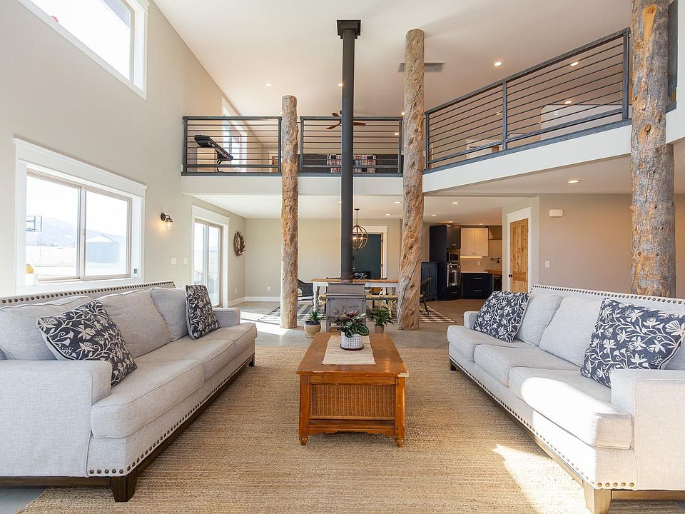 1st image of 5554 Foster Ln