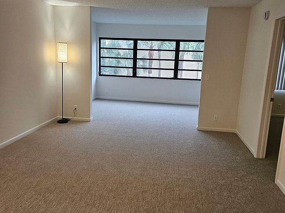 5th image of 4700 Lucerne Lakes Boulevard #308