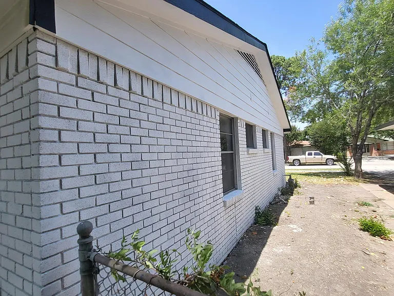 133 Baron Pl — Photo 8