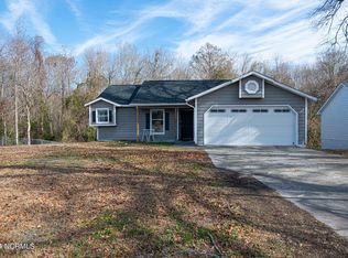 1024 Birchwood Ln, Jacksonville, NC 28546